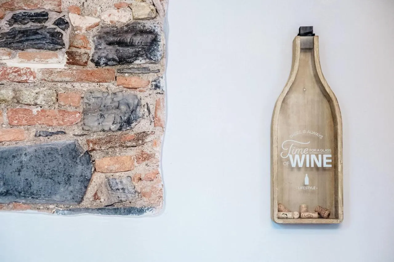 Апартаменты Wine House - The House Of Travelers Комо Италия