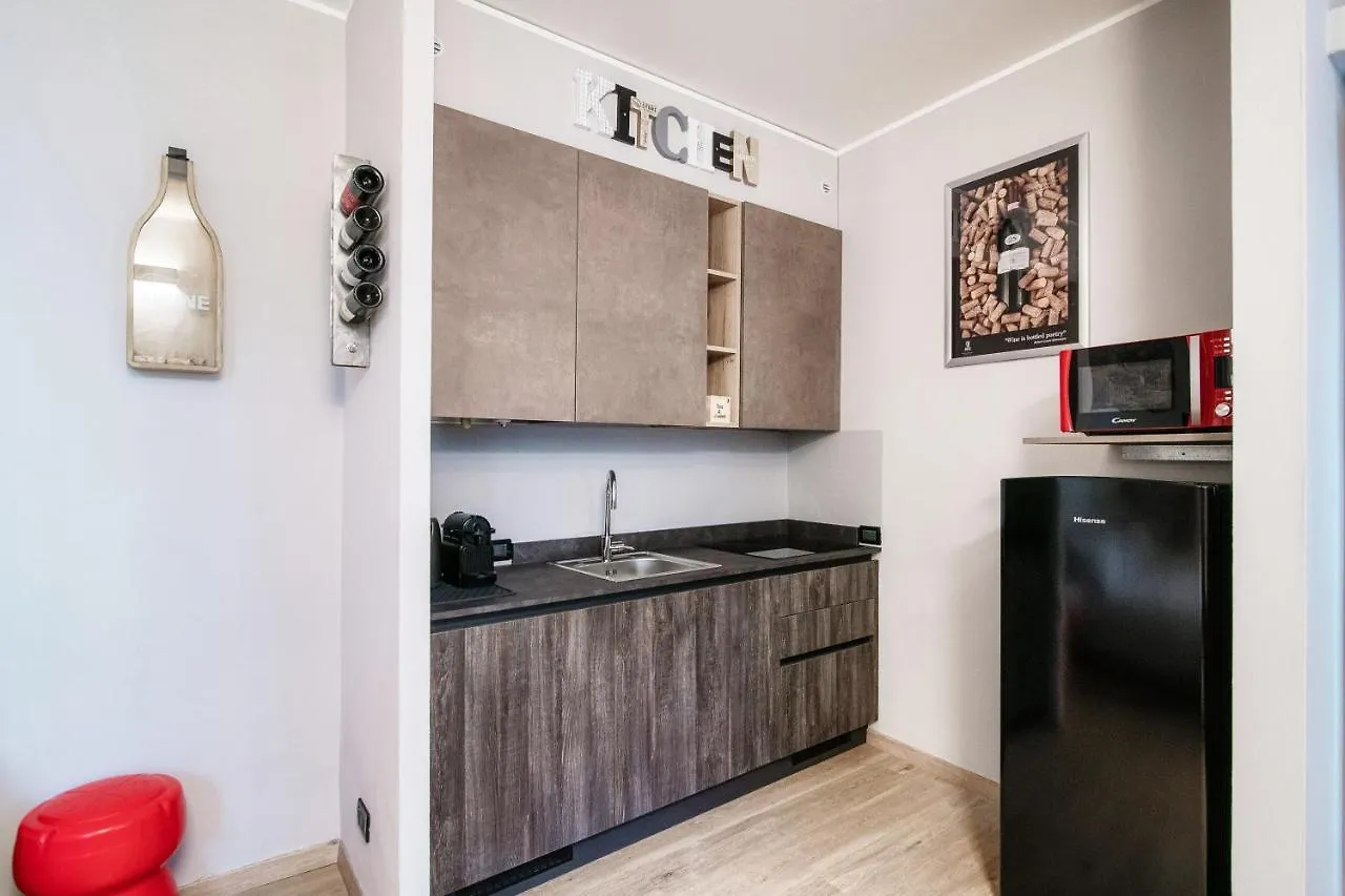 Wine House - The House Of Travelers Apartment Como