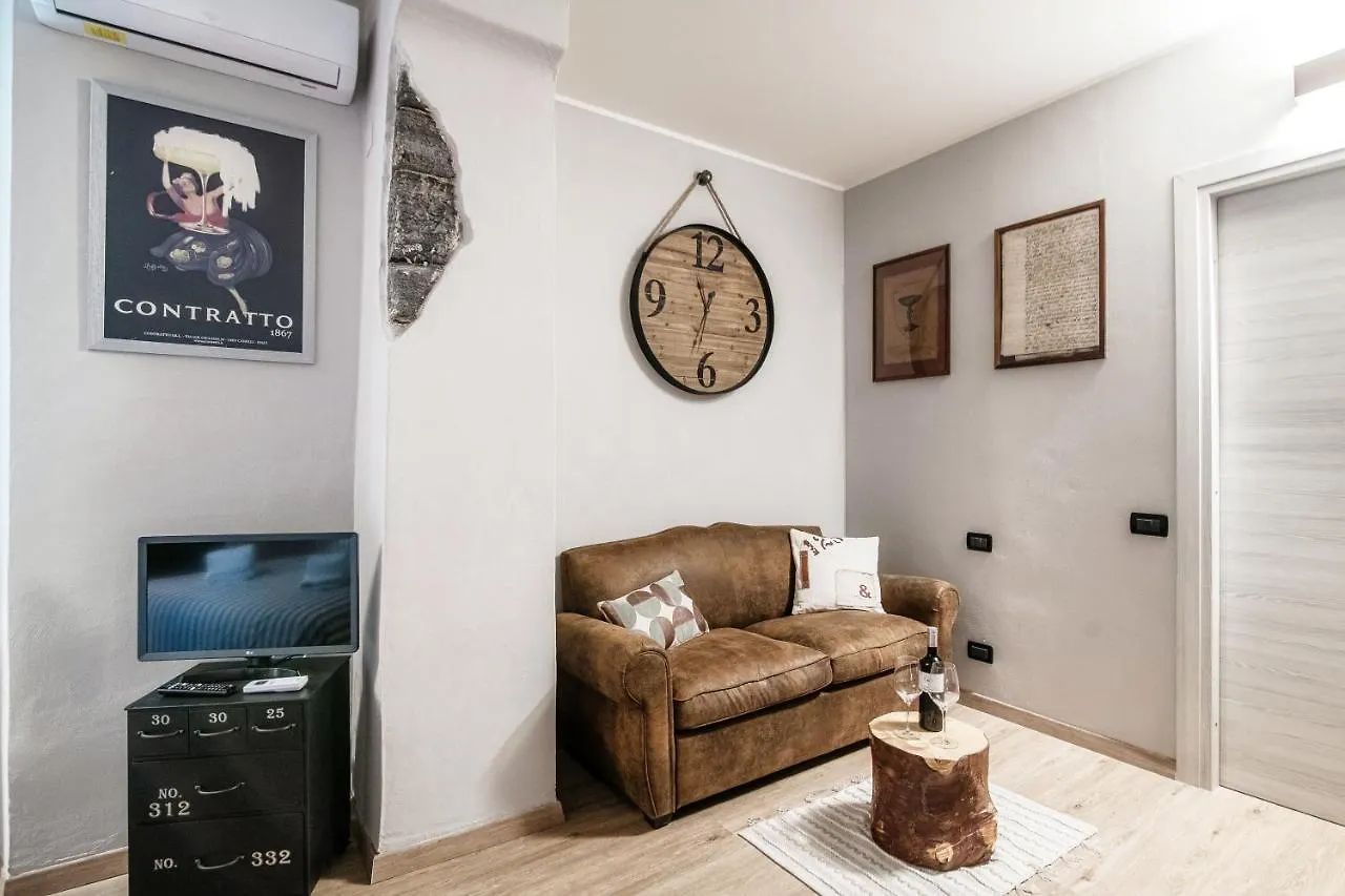 Wine House - The House Of Travelers Apartment Como