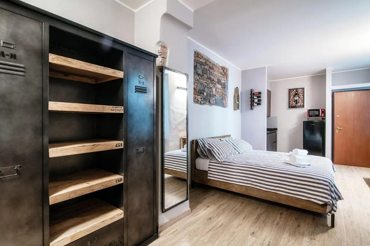 Wine House - The House Of Travelers Apartment Como